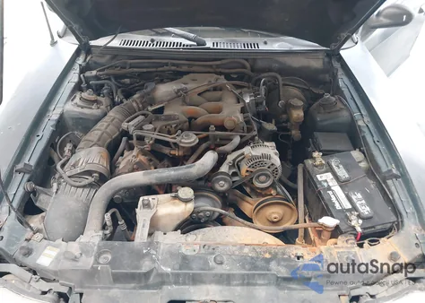 1999 Ford Mustang z USA, uszkodzony, nr VIN 1FAFP4441XF187935